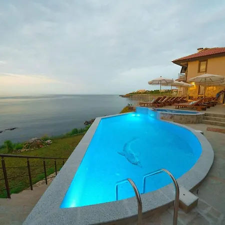 ホテル Dolphin Bay Boutique Complex