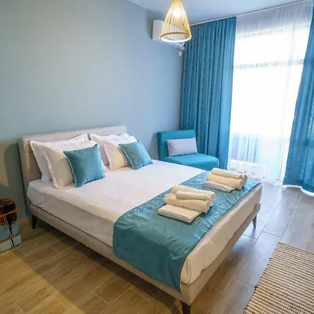 Dolphin Bay Boutique Complex Hotel *