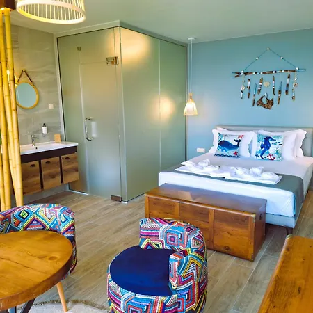 Dolphin Bay Boutique Complex Sosopol