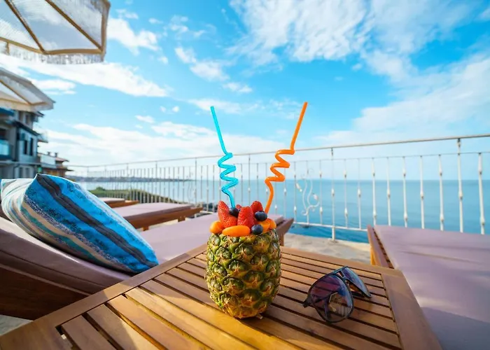 Отель Dolphin Bay Boutique Complex