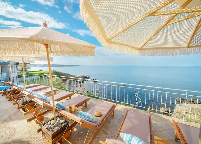 Dolphin Bay Boutique Complex Sozopol