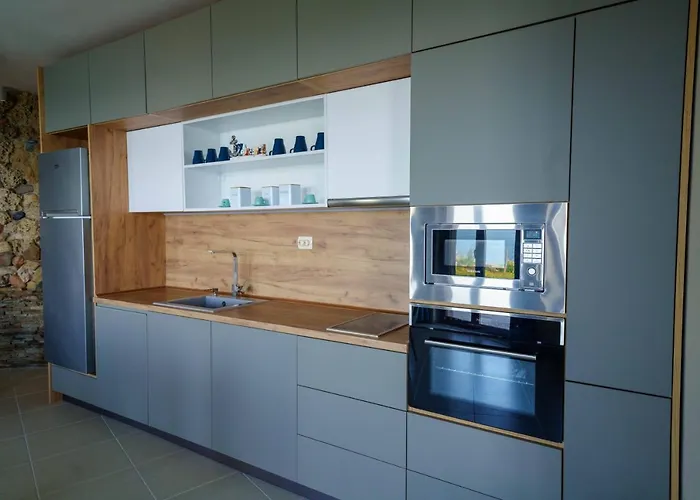 Dolphin Bay Boutique Complex