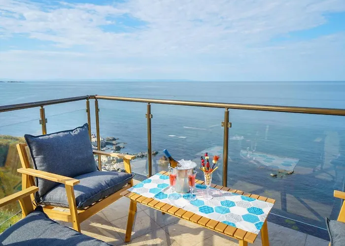 Dolphin Bay Boutique Complex *