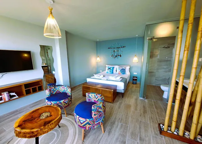 Dolphin Bay Boutique Complex *