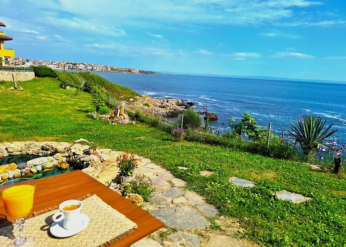 Dolphin Bay Boutique Complex Hotel